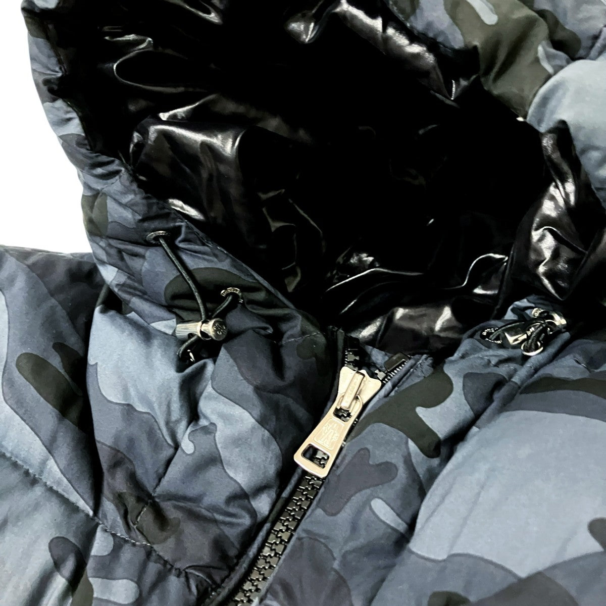 MONCLER AITONカモフラージュ柄ダウンジャケットD20914188405 古着・中古-3枚目のアイテム画像
