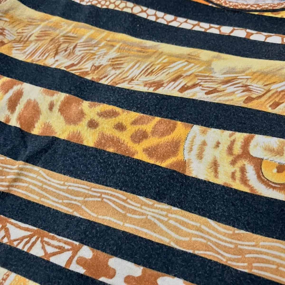 Salvatore Ferragamo 総柄カットソー 古着・中古-5枚目のアイテム画像