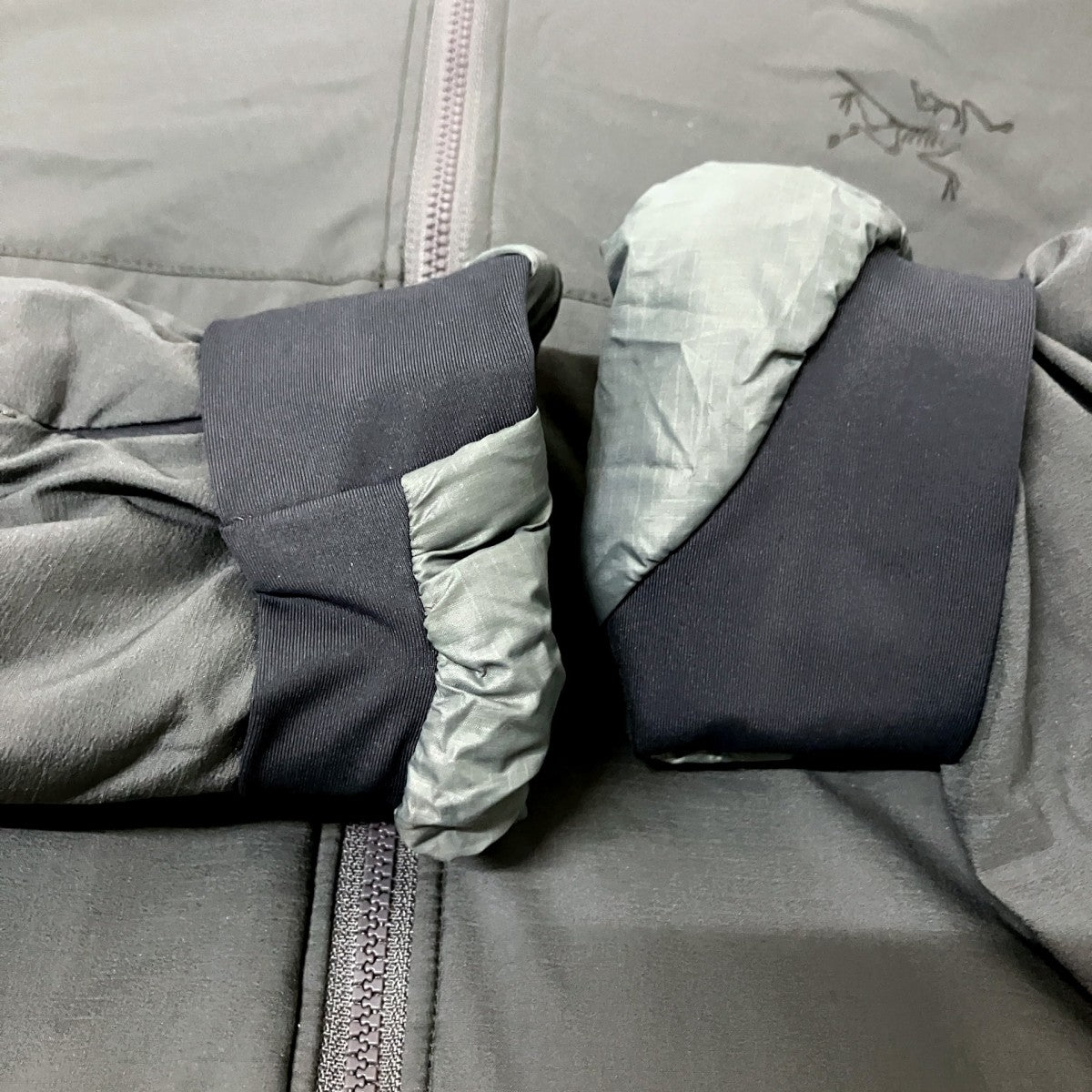 ARC’TERYX ATOM LT HOODY LEAF中綿ジャケット14063 古着・中古-5枚目のアイテム画像