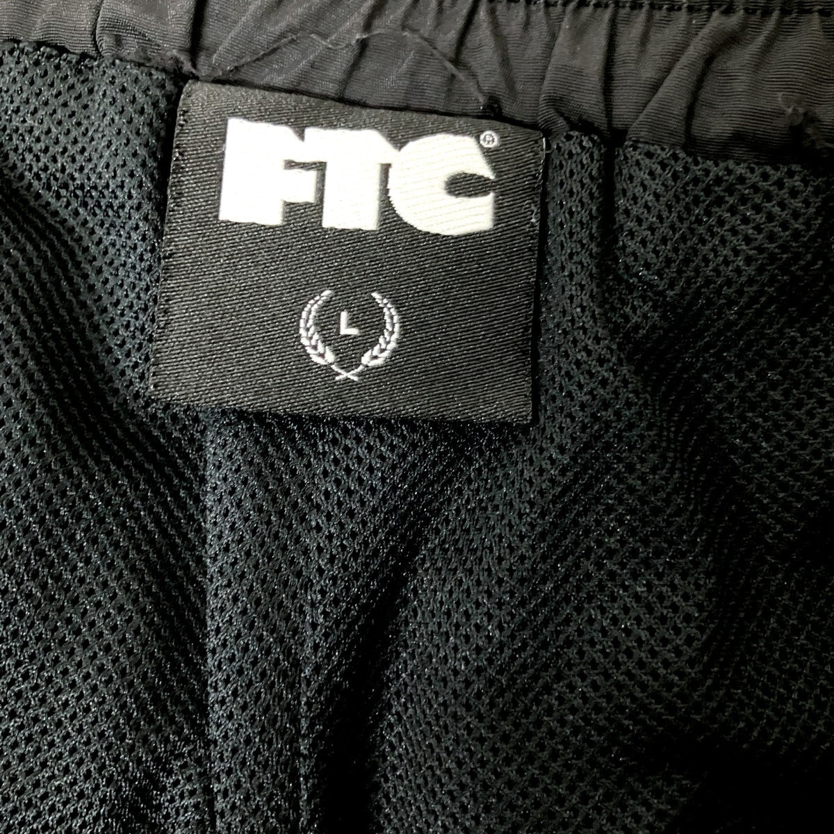 PIPING NYLON TRACK PANTSトラックパンツFTC023SPB09