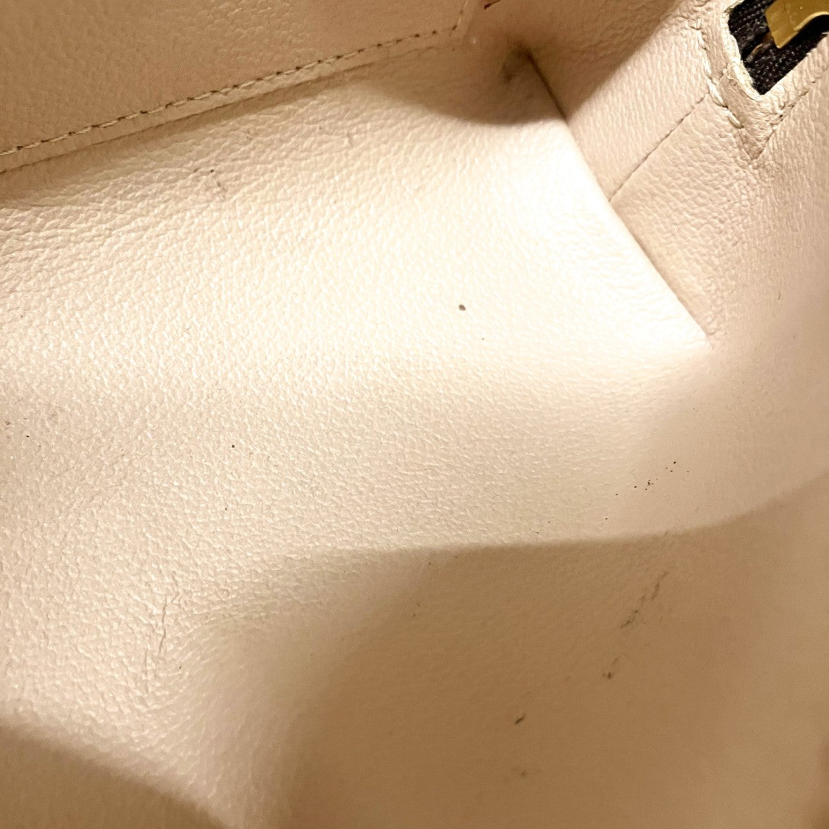 LOUIS VUITTON ポシェット コスメティック PMモノグラムコスメポーチM47515 古着・中古-7枚目のアイテム画像
