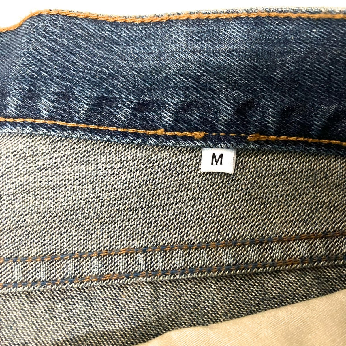 デニムパンツ