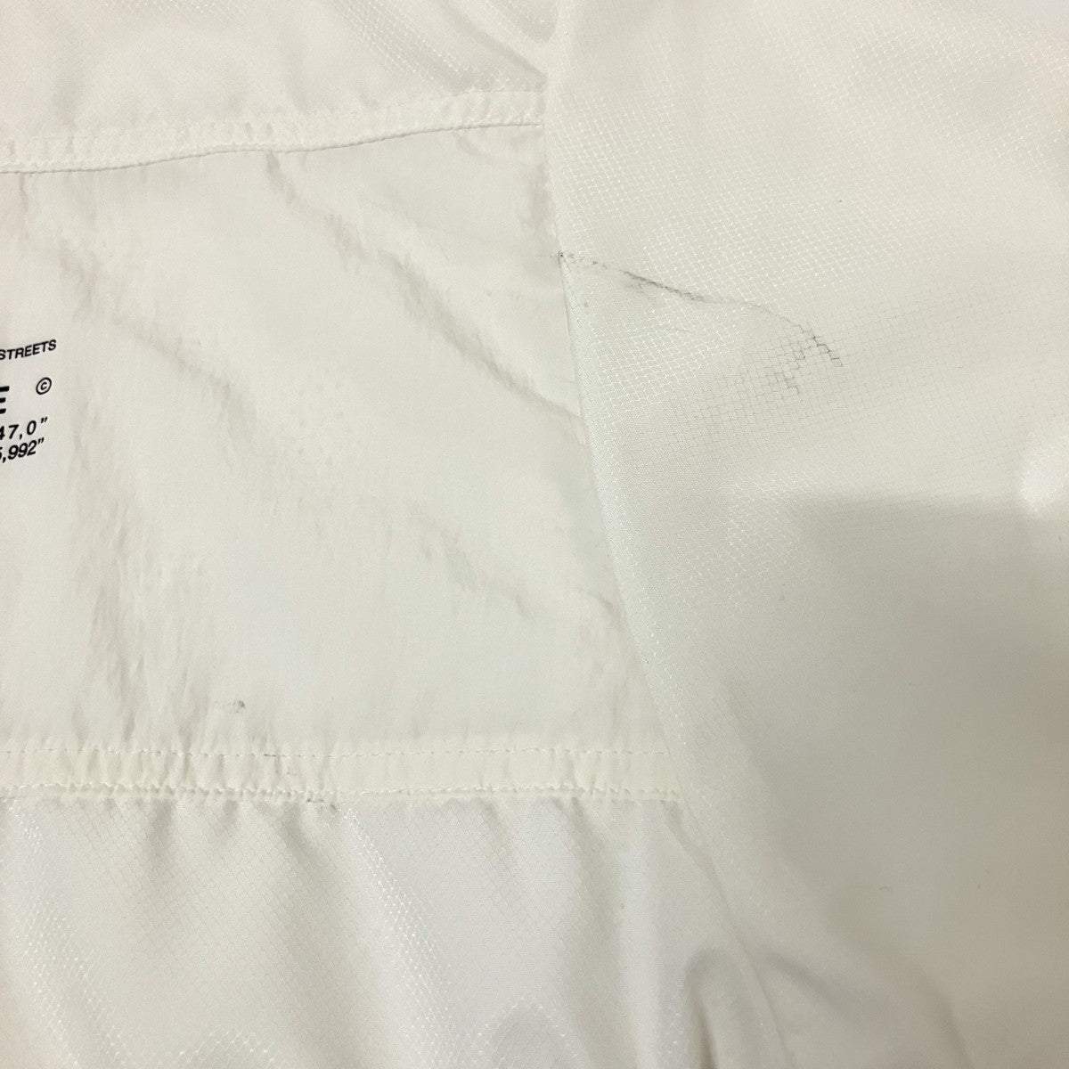 LACOSTE ナイロンジャケットBH0150 古着・中古-6枚目のアイテム画像