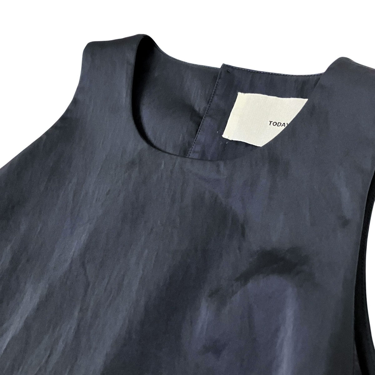 Sleeveless Satin Topsノースリーブトップス12410417
