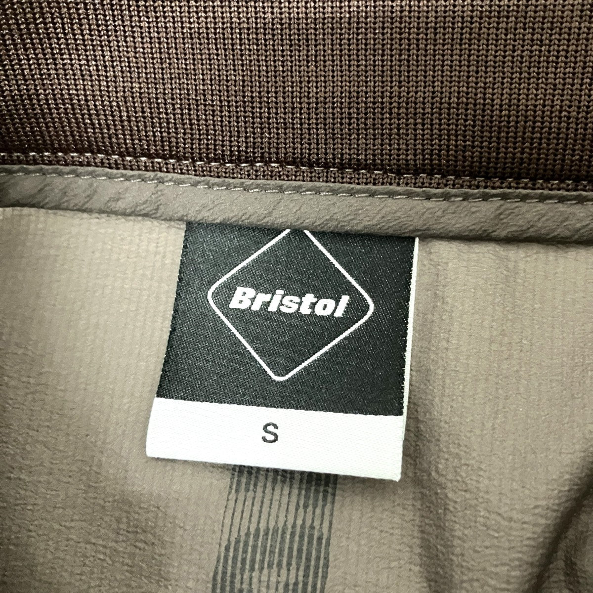 ULTRA LIGHT WEIGHT HALF ZIP PISTEハーフジップジャケットFCRB 250044