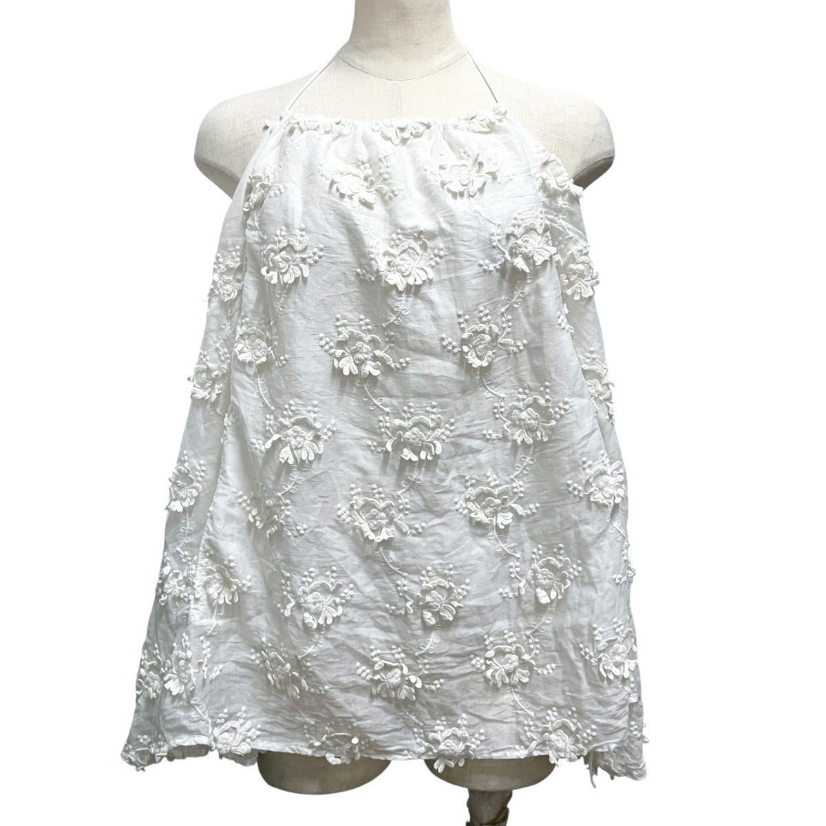 crinkle crinkle crinkle×SLOBE IENA 花柄刺繍ホルターネックトップスCC 3701 SI 古着・中古-1枚目のアイテム画像