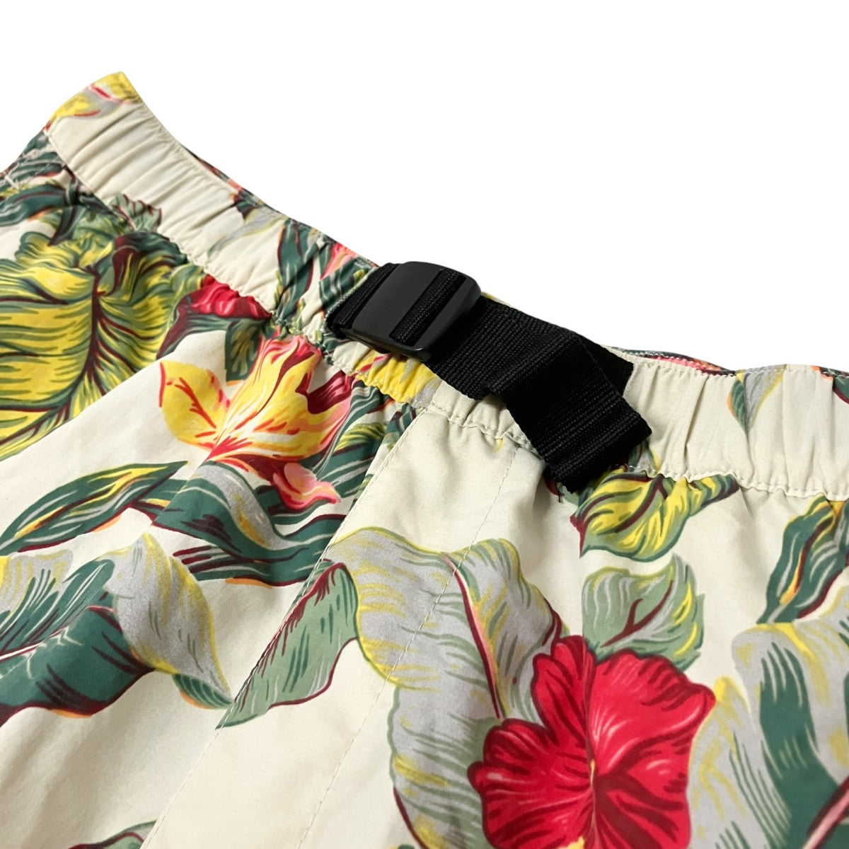 HUF PARAISO TECH SHORT PANTSハーフパンツ 古着・中古-3枚目のアイテム画像