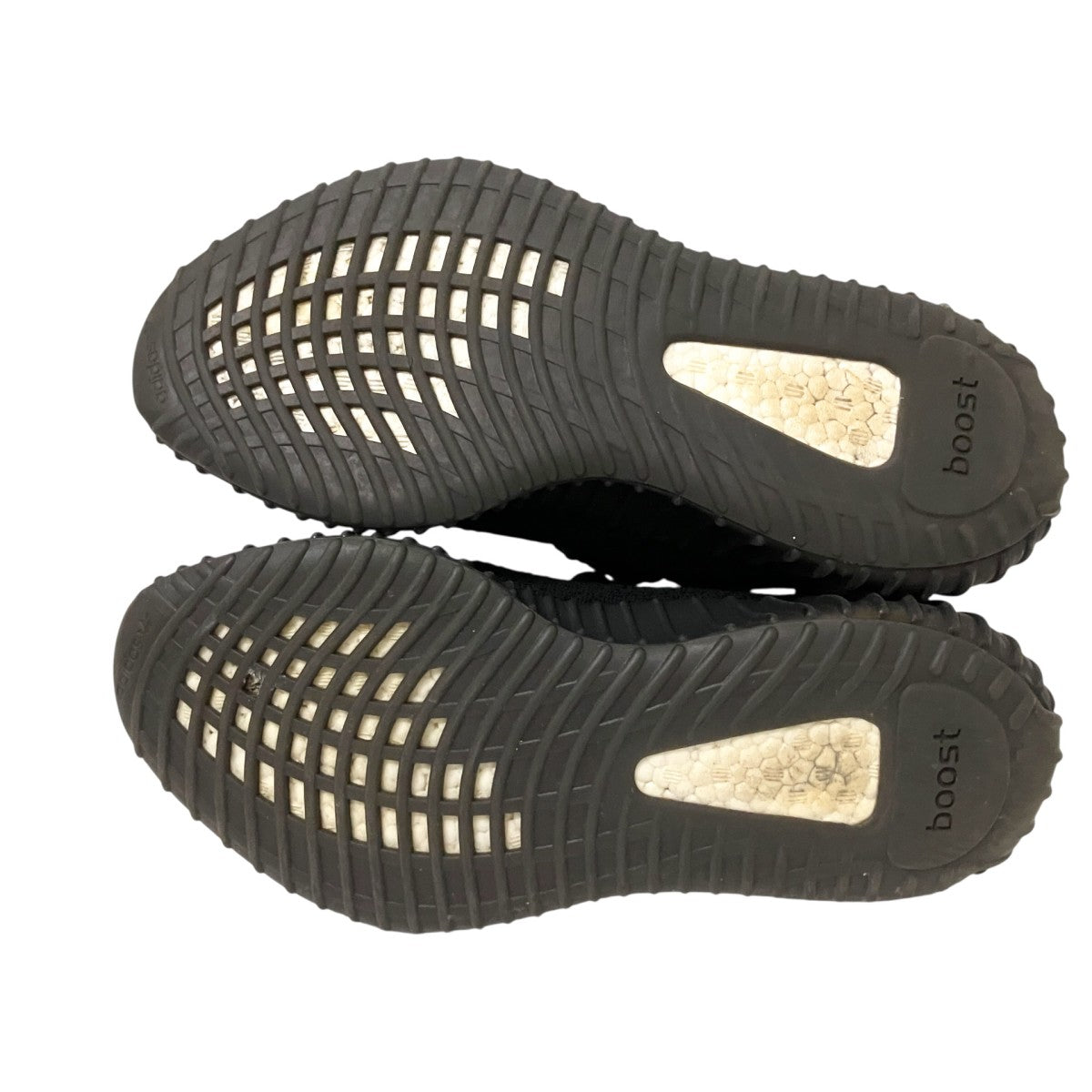 YEEZY BOOST 350 V2スニーカーCP9652
