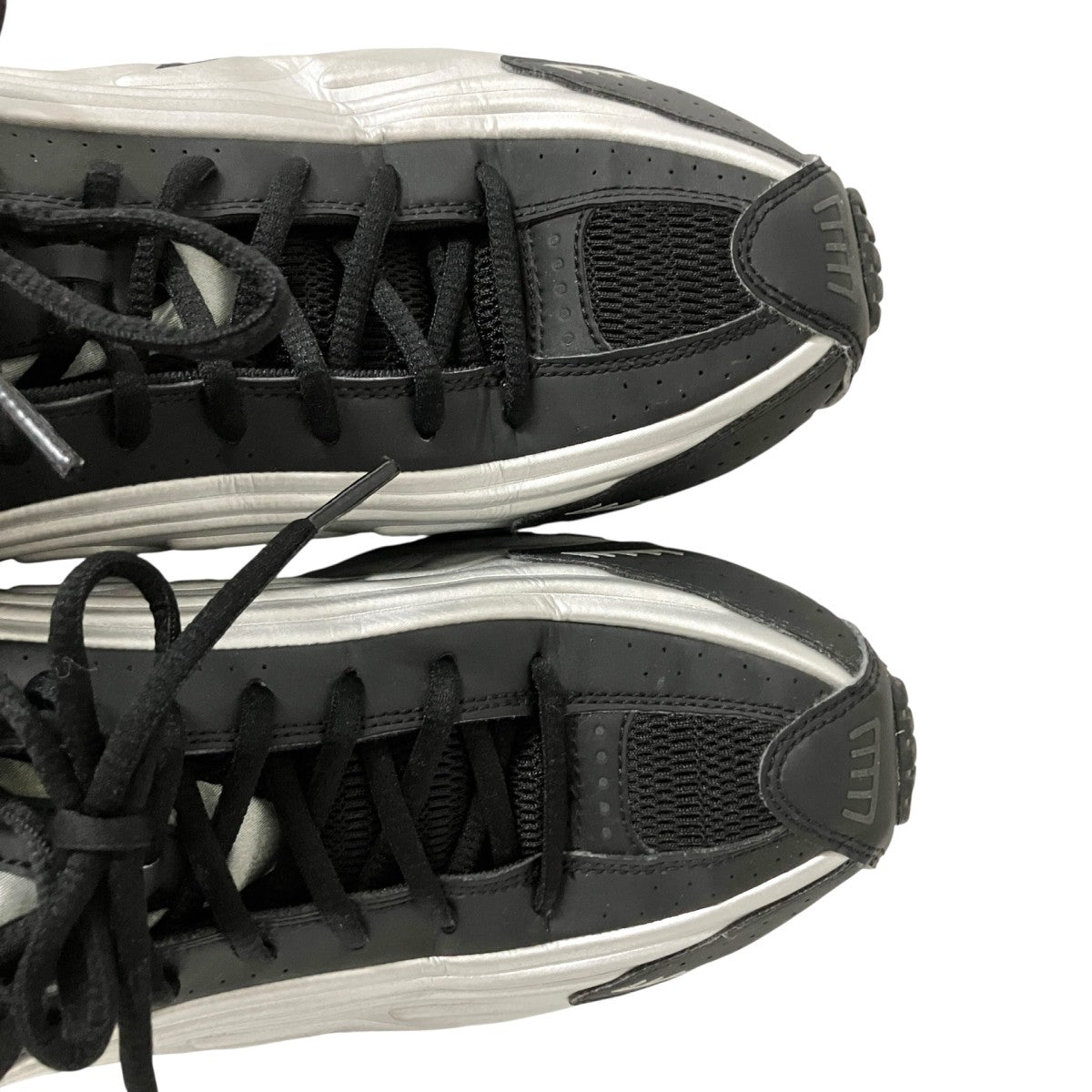 SHOX R4スニーカーHQ1988 002