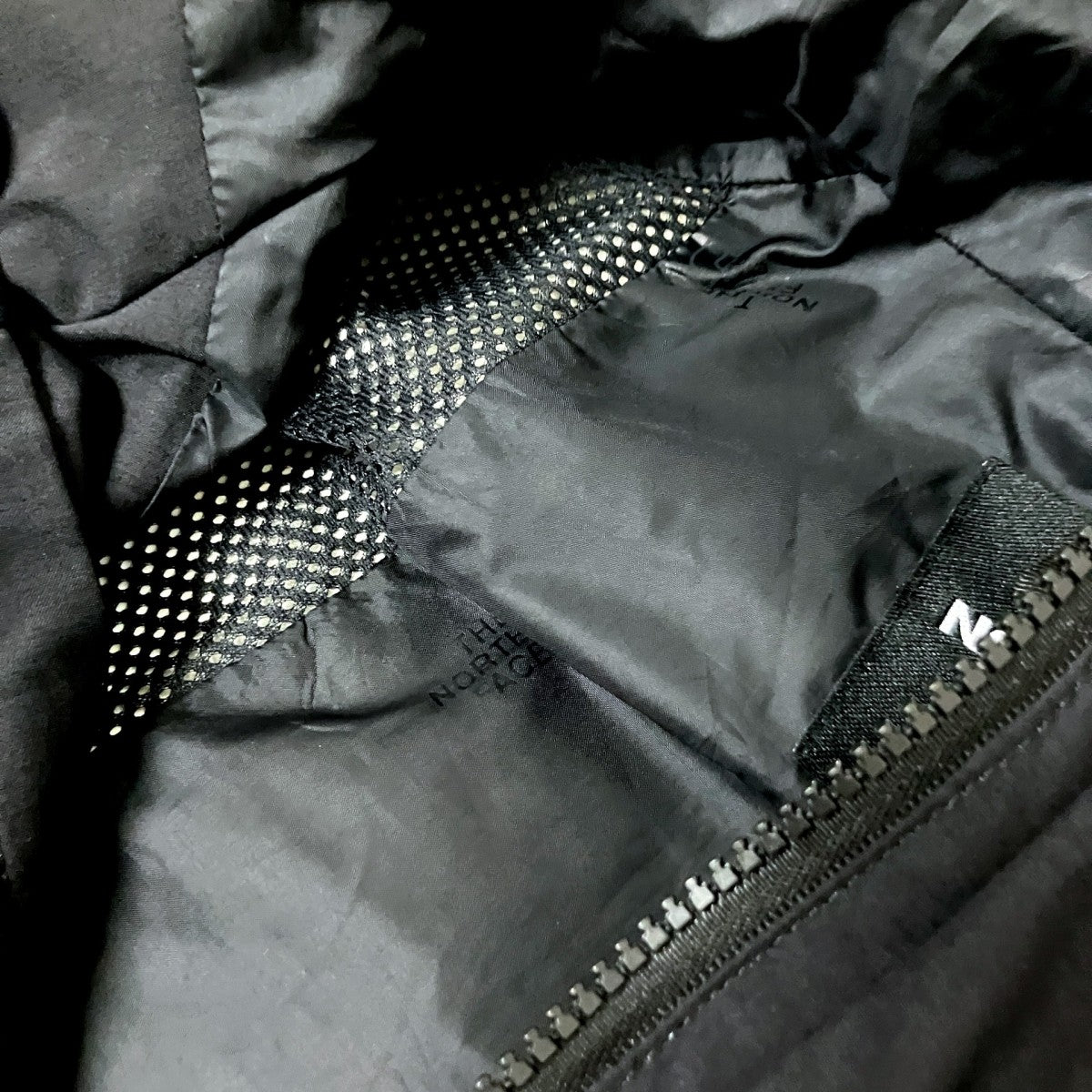 Mountain Light JacketマウンテンパーカーNP62236