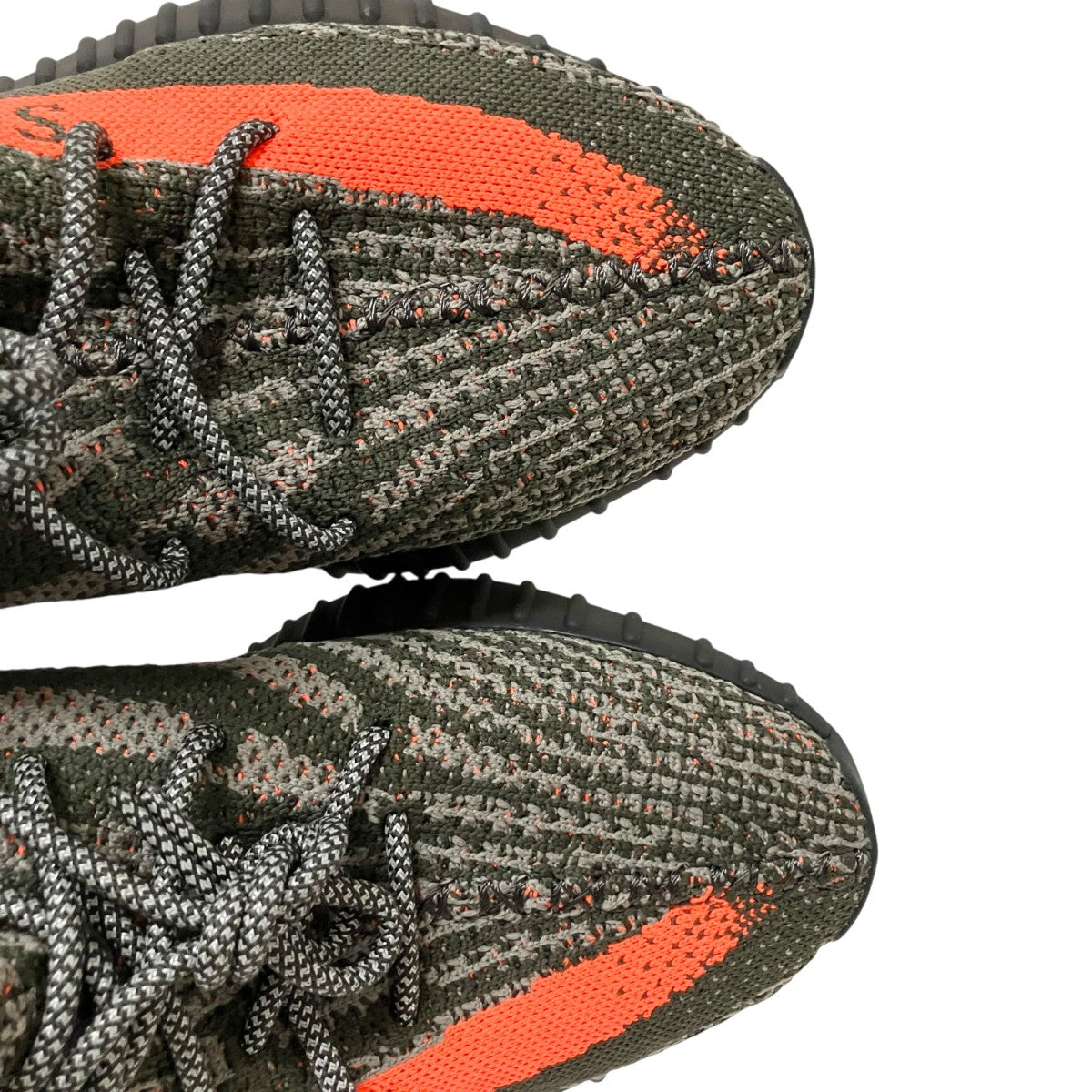 YEEZY Boost 350 V2スニーカーHQ7045