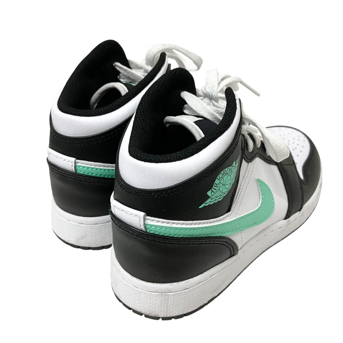 AIR JORDAN 1 MIDスニーカーDQ8423 103