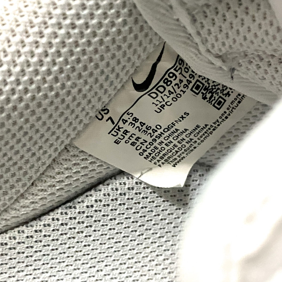 AIR FORCE 1 ’07スニーカーDD8959 100