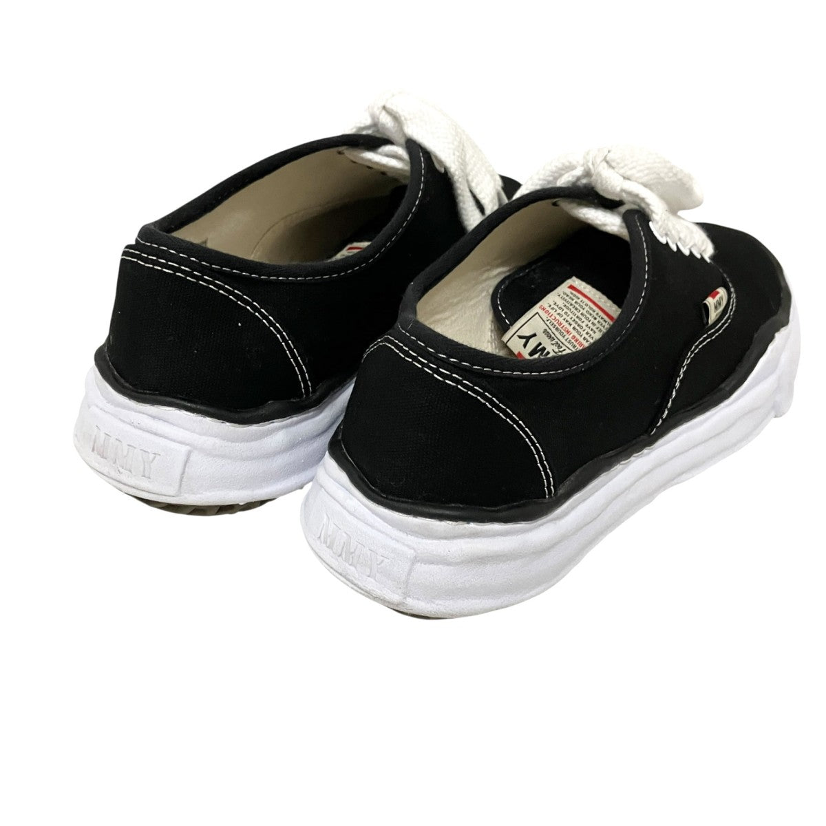 キャンバススニーカーA02FW704