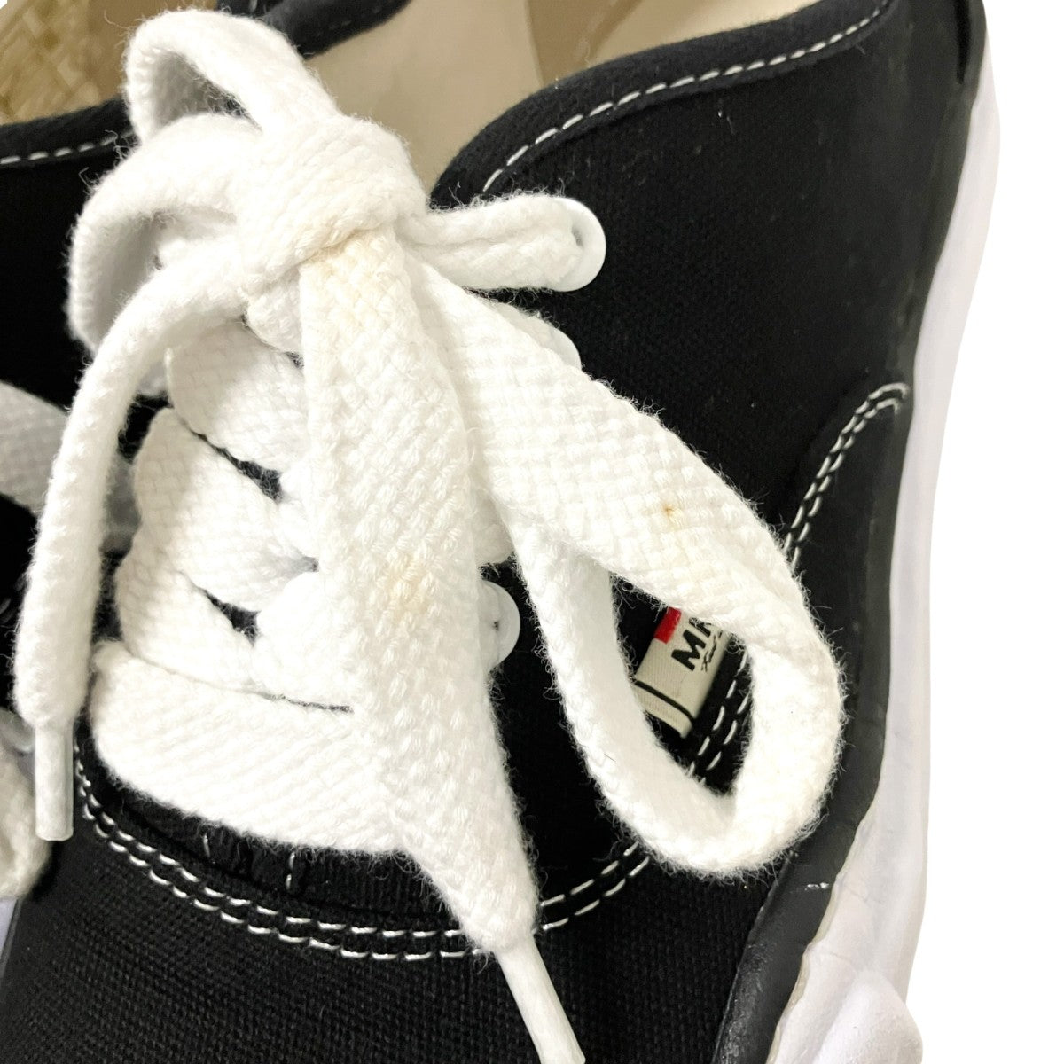 キャンバススニーカーA02FW704