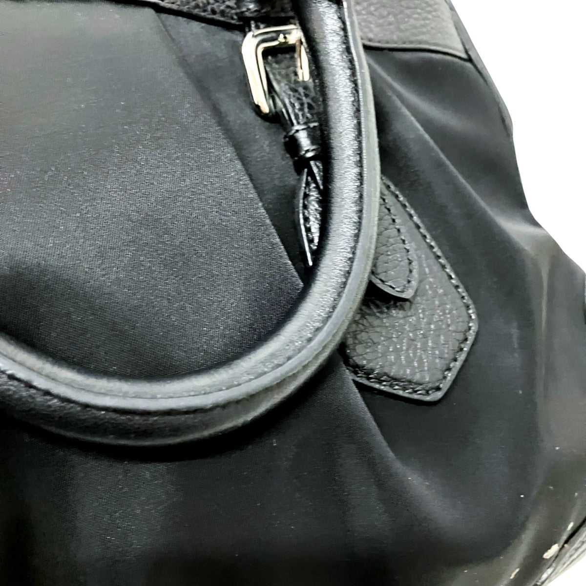 三角プレートハンドバッグ