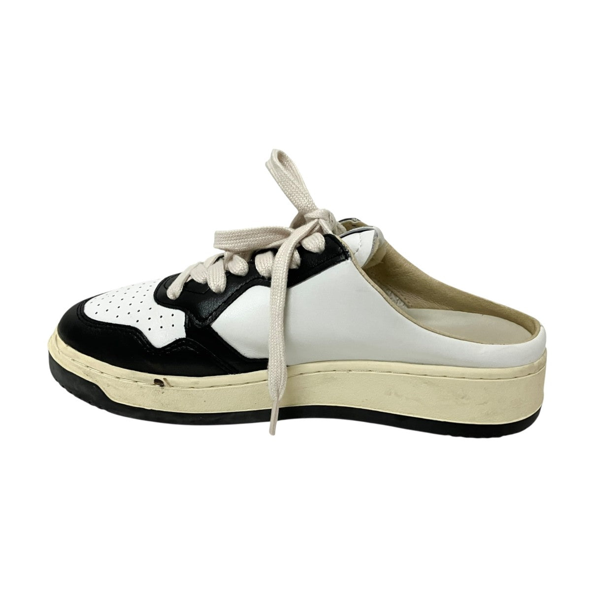 Perforated Toe Lace-Up Mulesミュールスニーカー