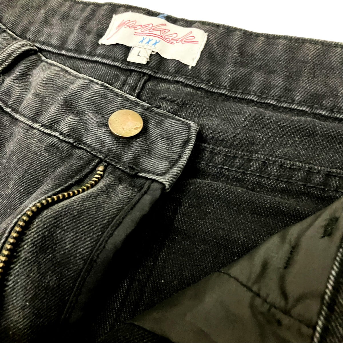デニムパンツ