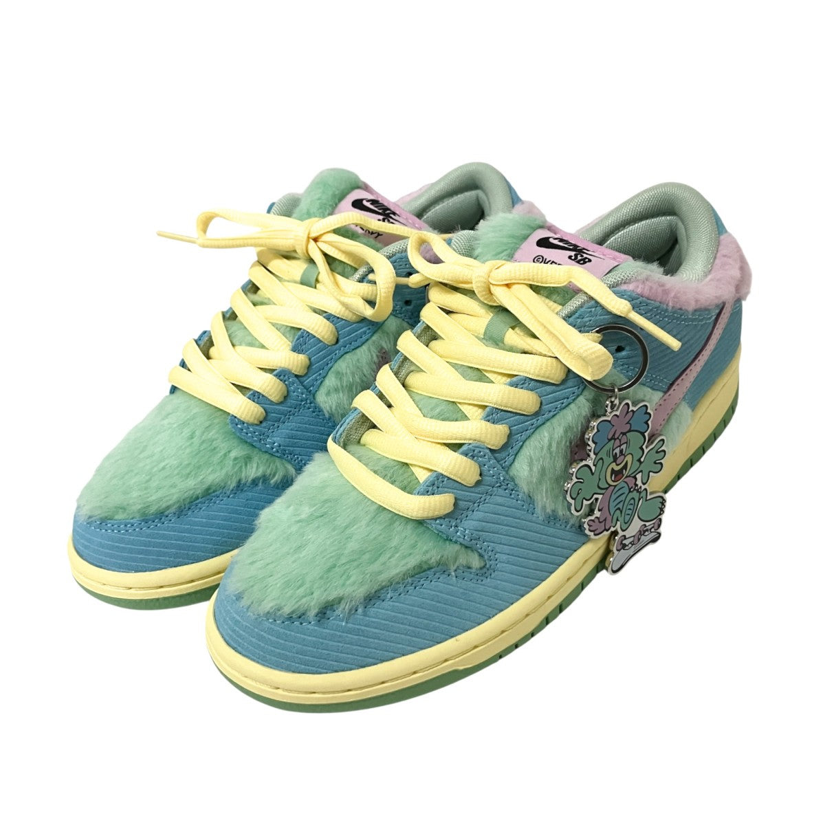 NIKE SB×VERDY SB DUNK LOW PRO QSスニーカーFN6040 400 古着・中古-1枚目のアイテム画像