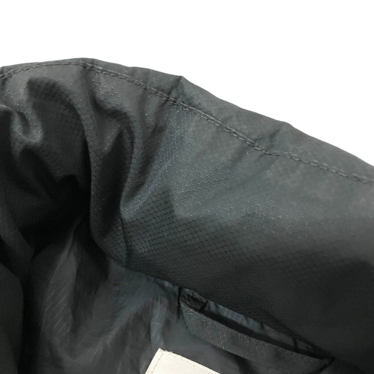 NIKE TF ｸﾗﾌﾞ ﾊﾟﾌｧｰ ｼﾞｬｹｯﾄ中綿ジャケットFB7369 010 古着・中古-5枚目のアイテム画像