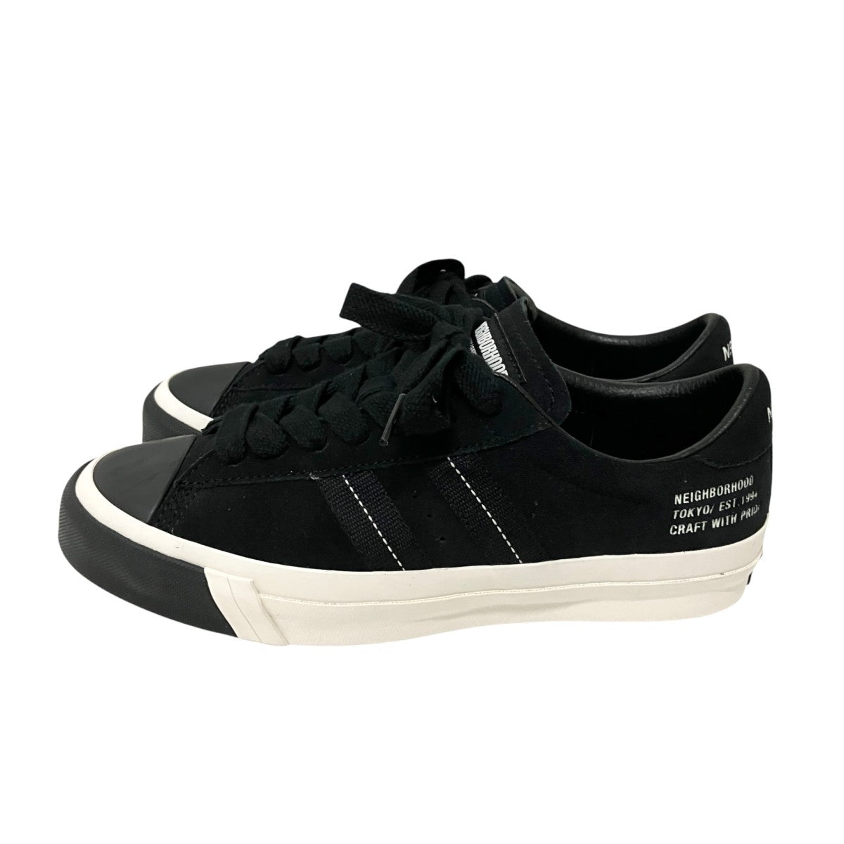 Royal Plus Suede LoスニーカーPN1021N1