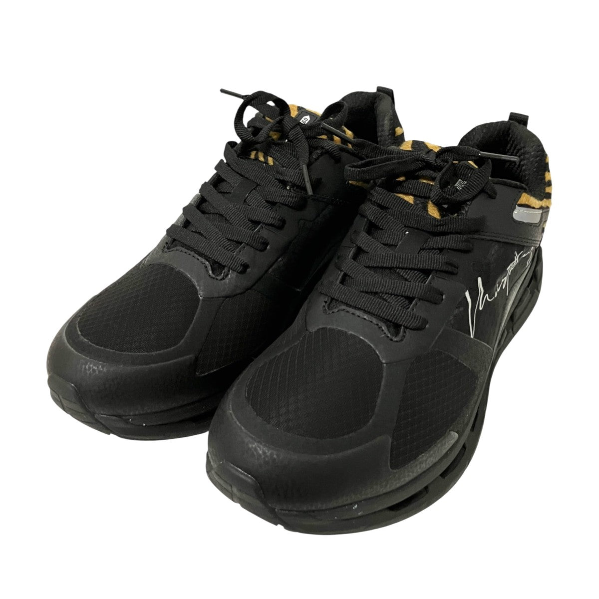 VENTIRIS ZBスニーカーM1113M