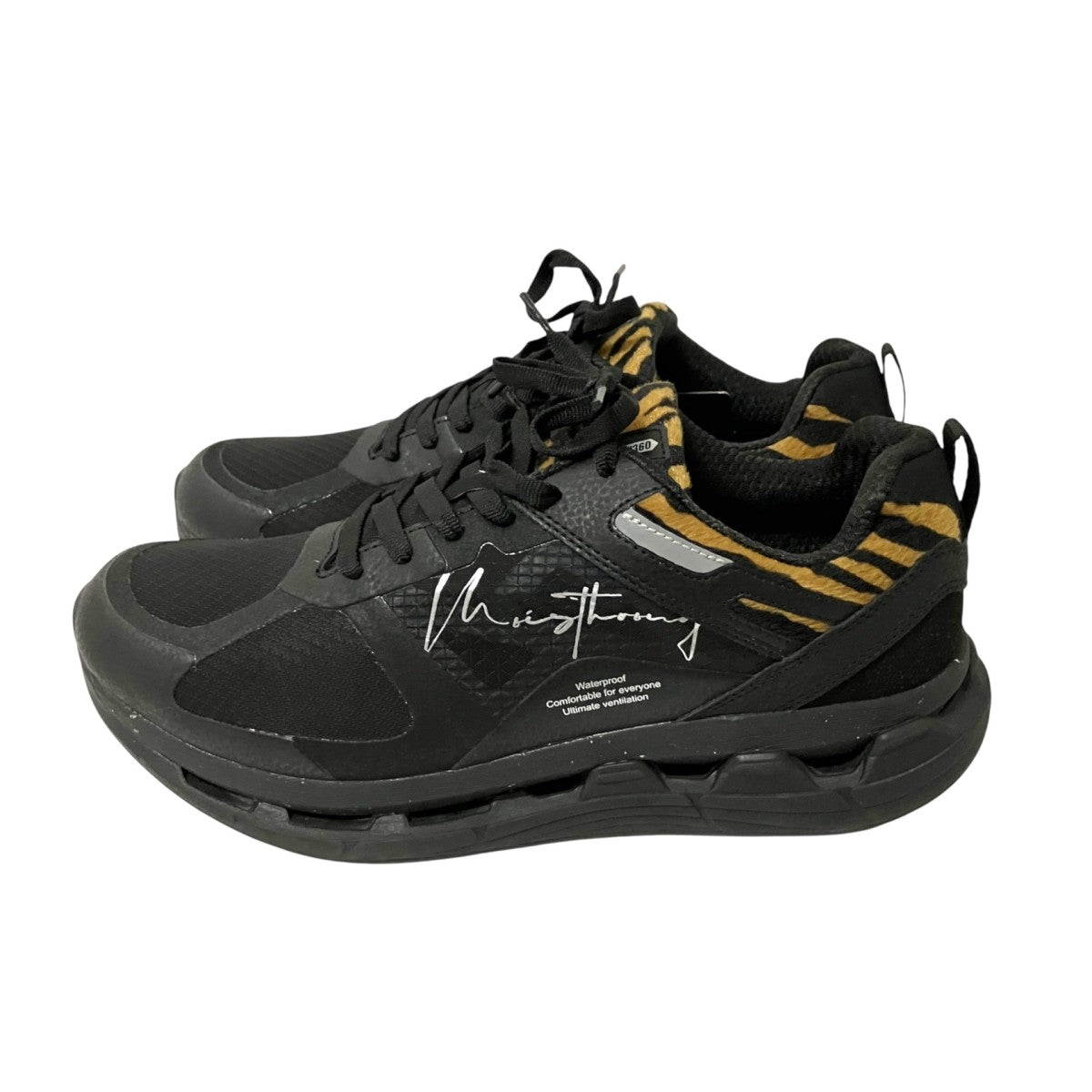 VENTIRIS ZBスニーカーM1113M