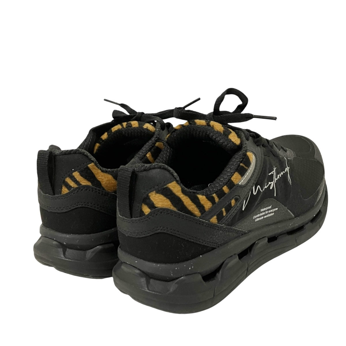 VENTIRIS ZBスニーカーM1113M