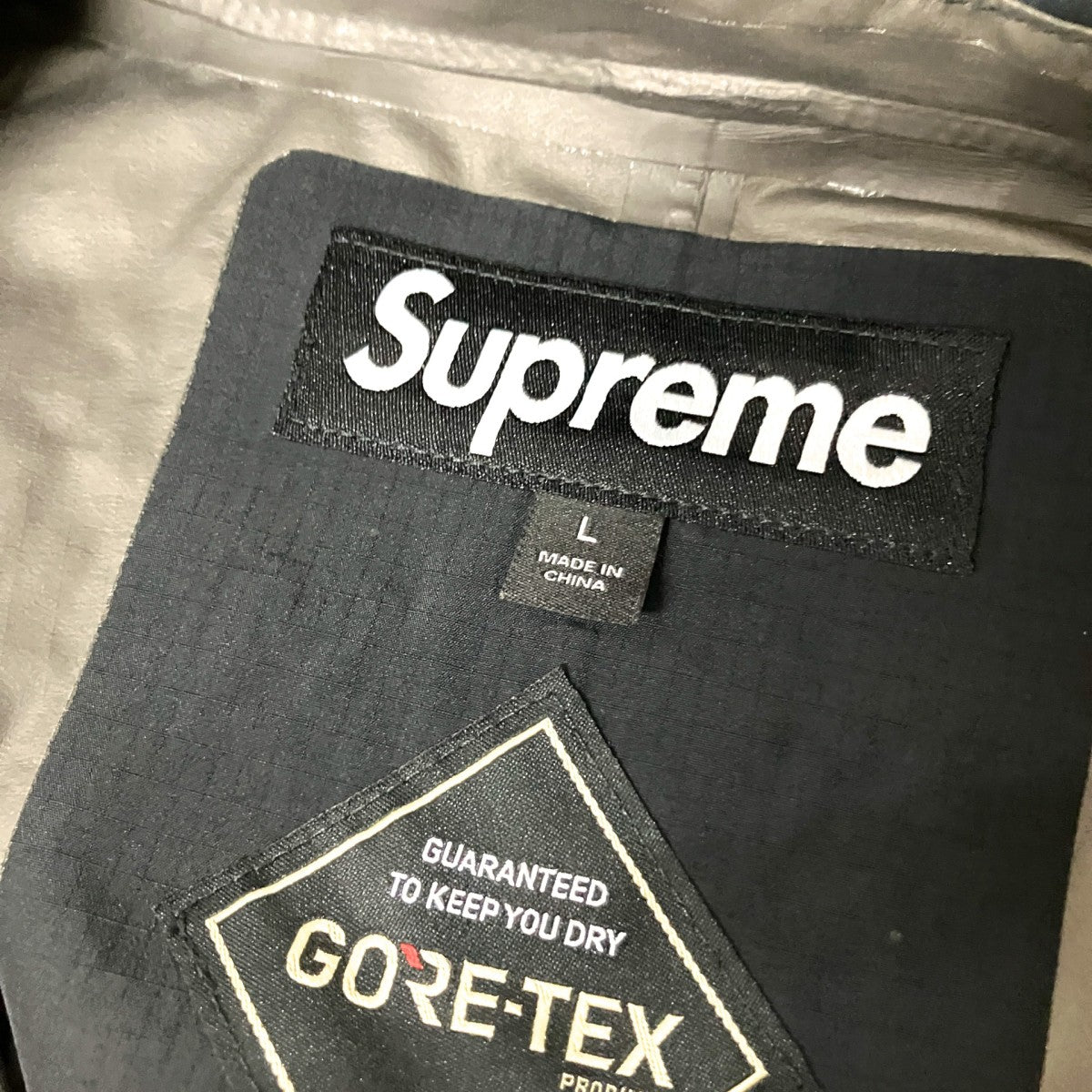 Gore-Tex Paclite Lightweight Shell Jacketマウンテンパーカー
