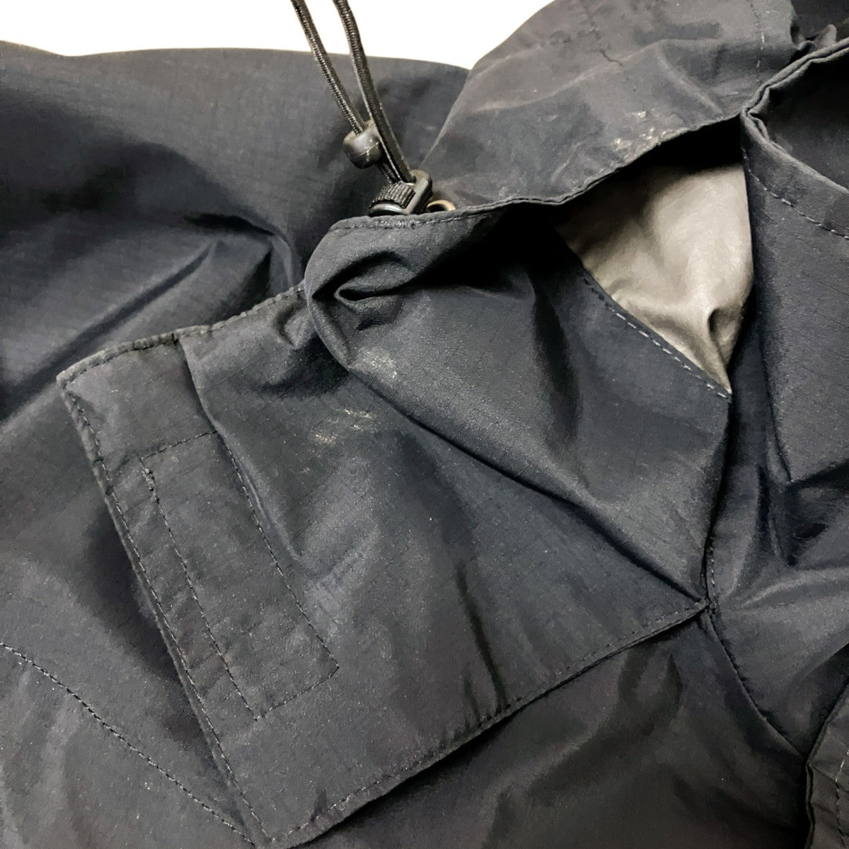 Gore-Tex Paclite Lightweight Shell Jacketマウンテンパーカー