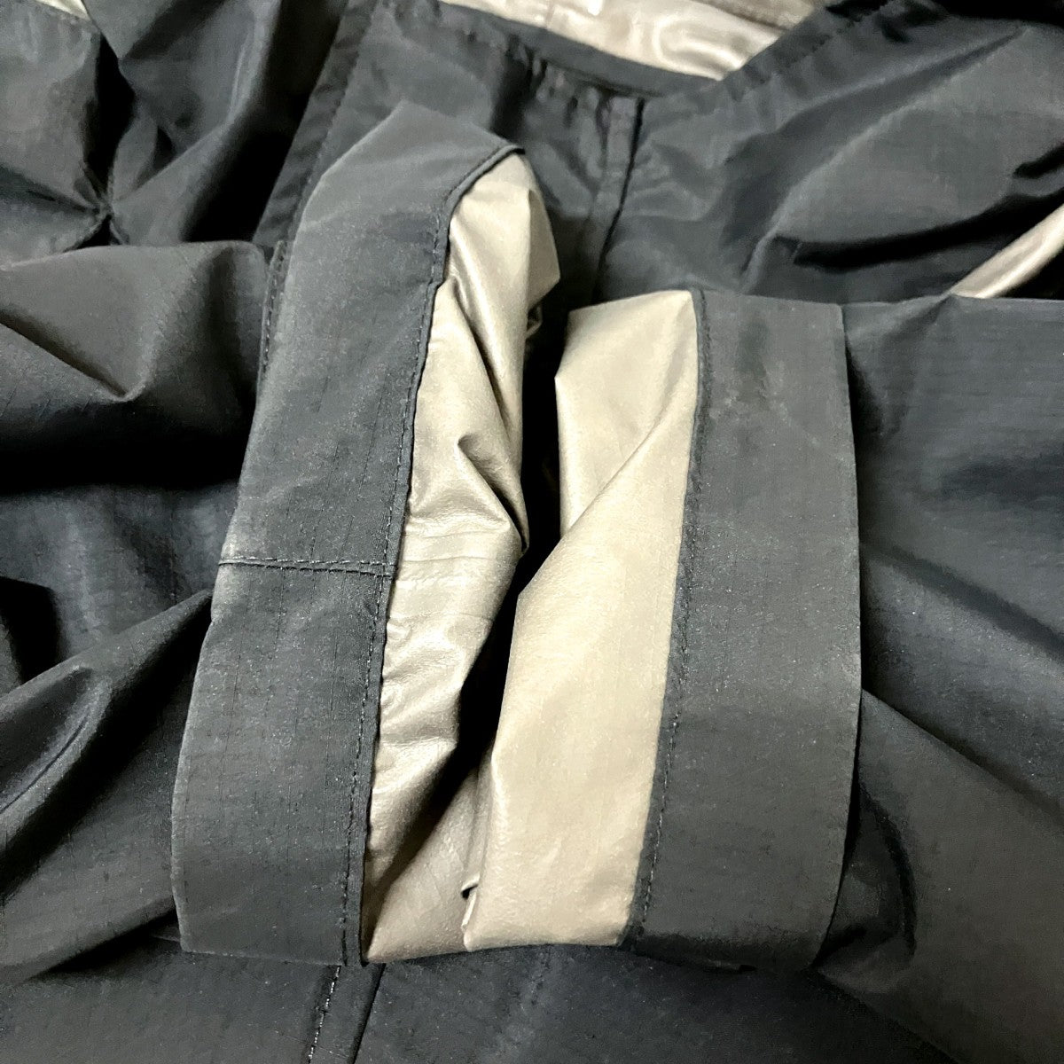 Gore-Tex Paclite Lightweight Shell Jacketマウンテンパーカー