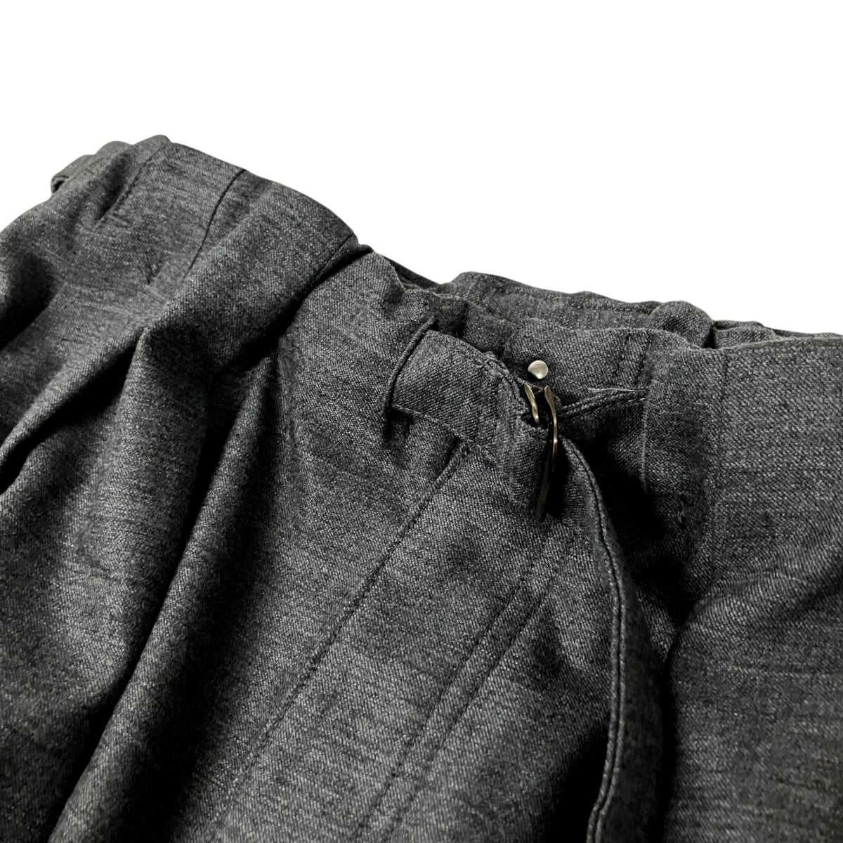 BACKSATIN BELTLESS SLACKSスラックスパンツANC PT85 A