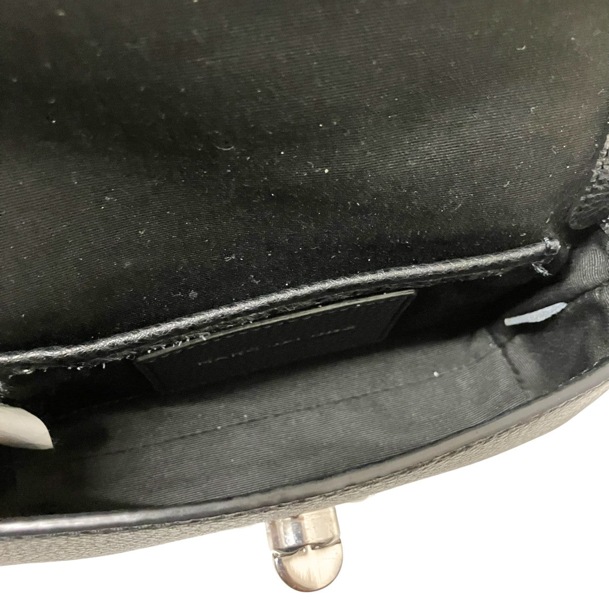 Signet Turnlock Small Shoulder Bagショルダーバッグ4R3HSH007H02