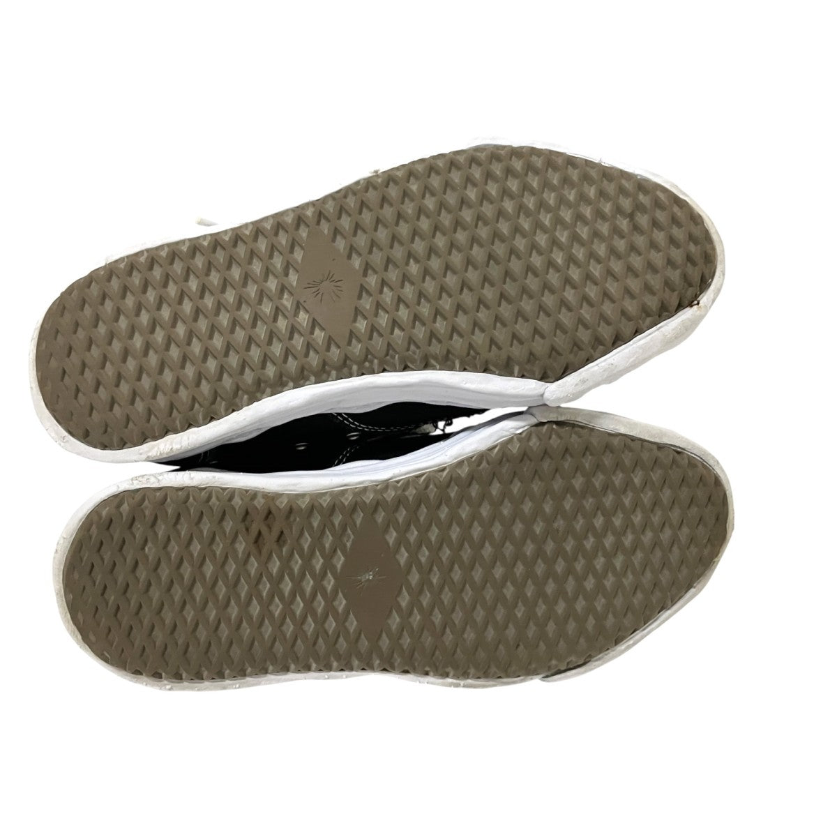 Hank OG Sole Canvas LowスニーカーA05FW702