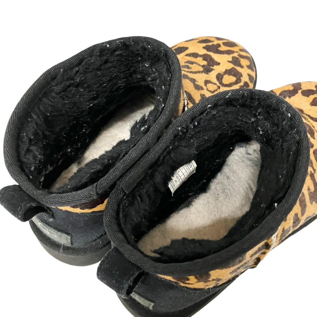 UGG(アグ) LASSIC ULTRA MINI PLAINS LEOPARDレオパード柄ムートン