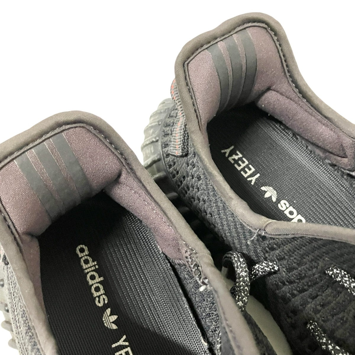 Yeezy Boost 350 V2スニーカーFU9006