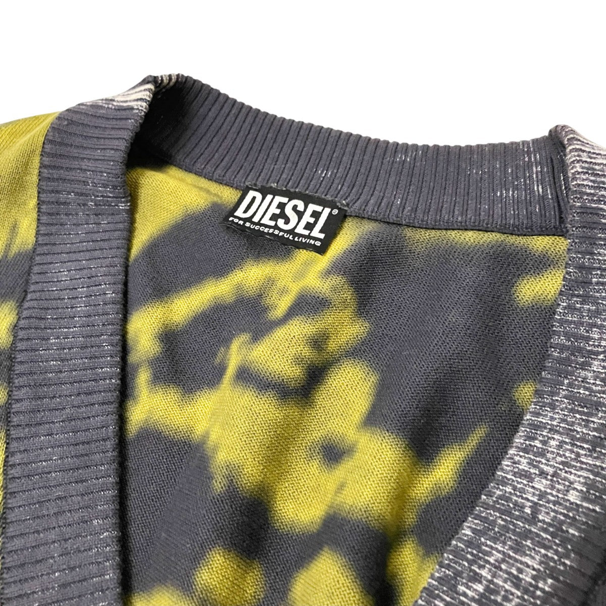 DIESEL VネックカーディガンA09934 古着・中古-3枚目のアイテム画像