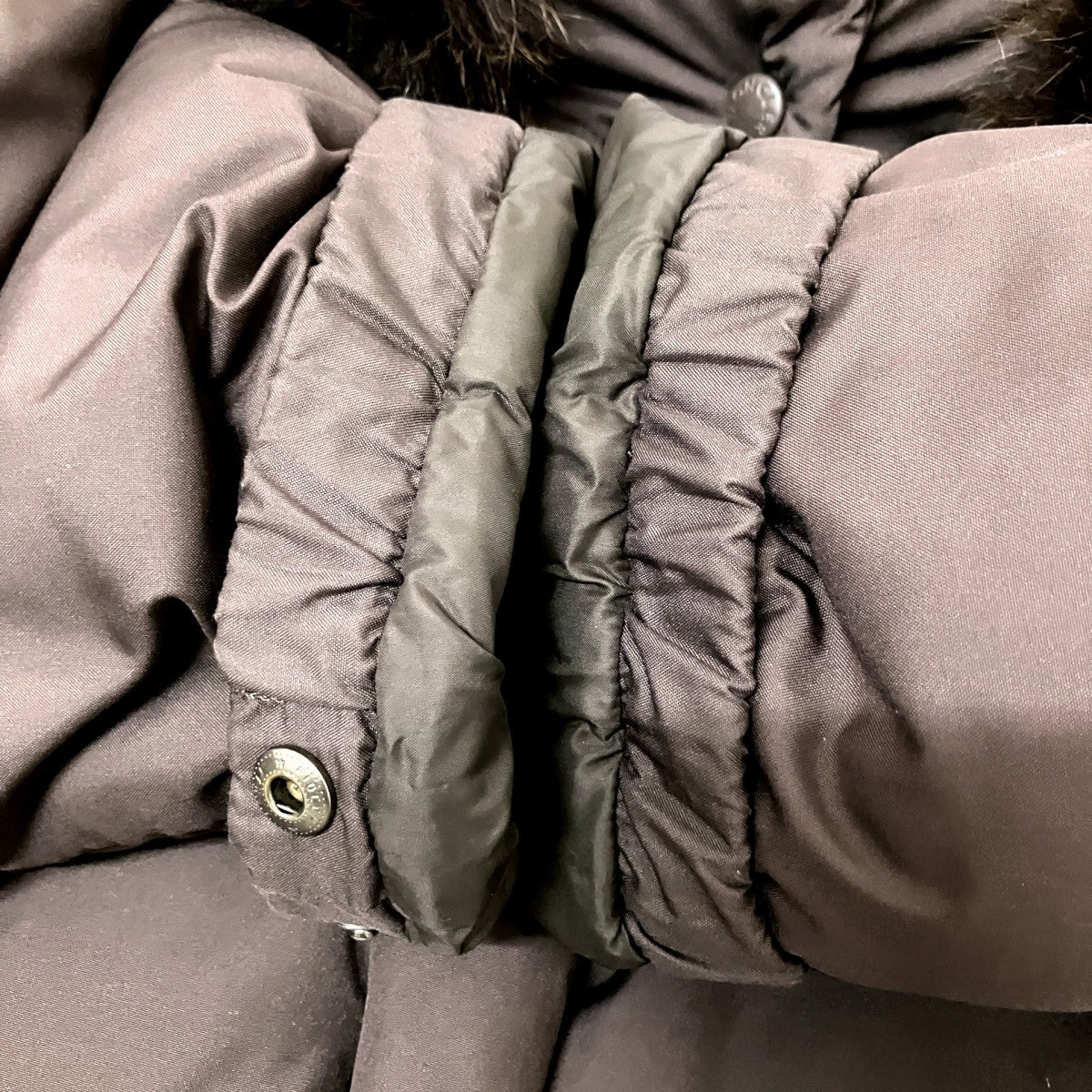 MONCLER 茶タグダウンジャケットZ4H0030 古着・中古-9枚目のアイテム画像