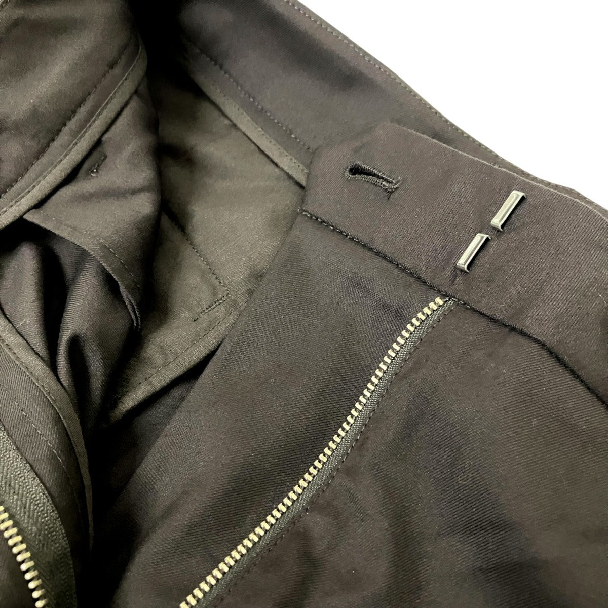 TODAYFUL Lightweight Tuck Trousersトラウザーパンツ12610723 古着・中古-4枚目のアイテム画像