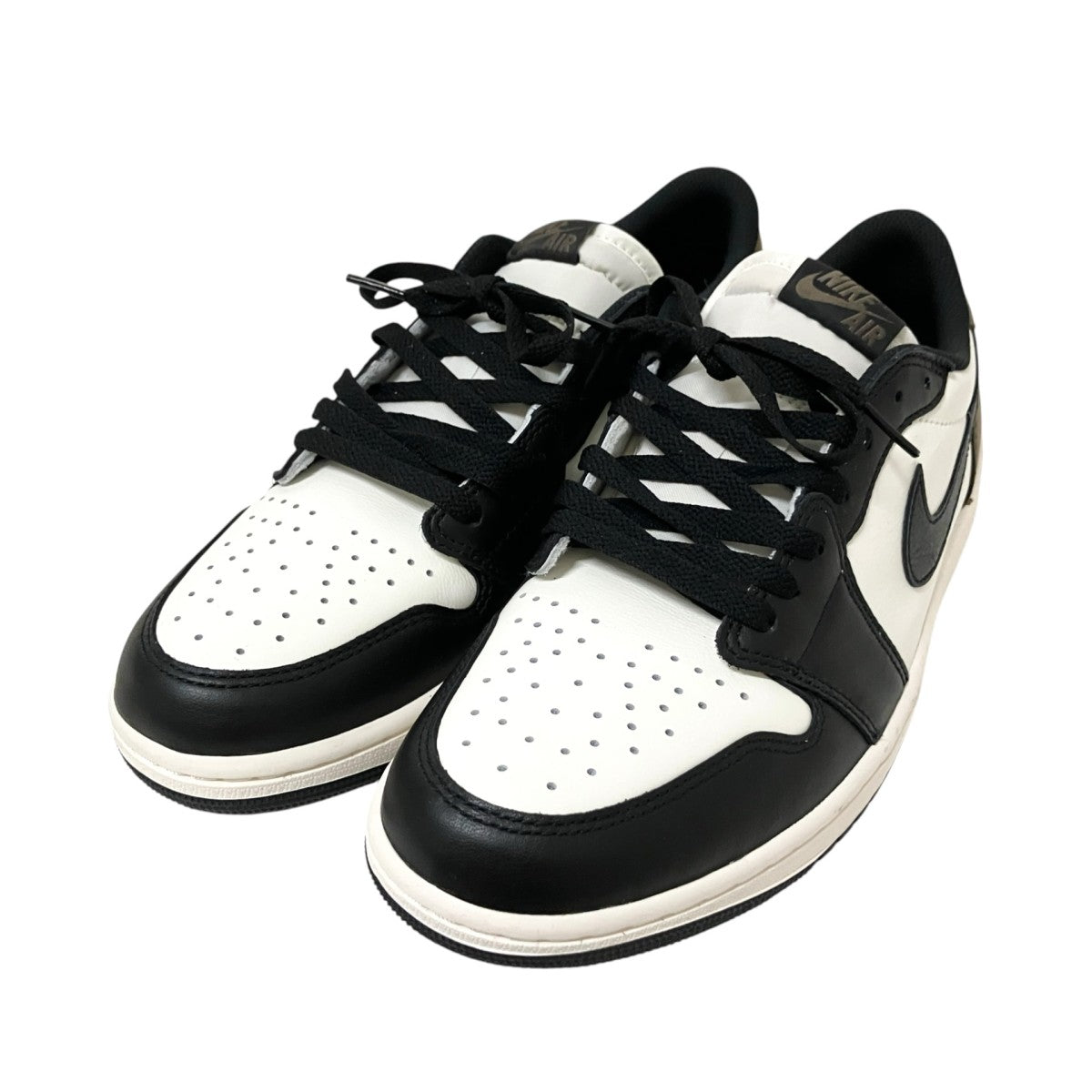 NIKE AIR JORDAN 1 RETRO LOW OGスニーカーCZ0790 102 古着・中古-1枚目のアイテム画像