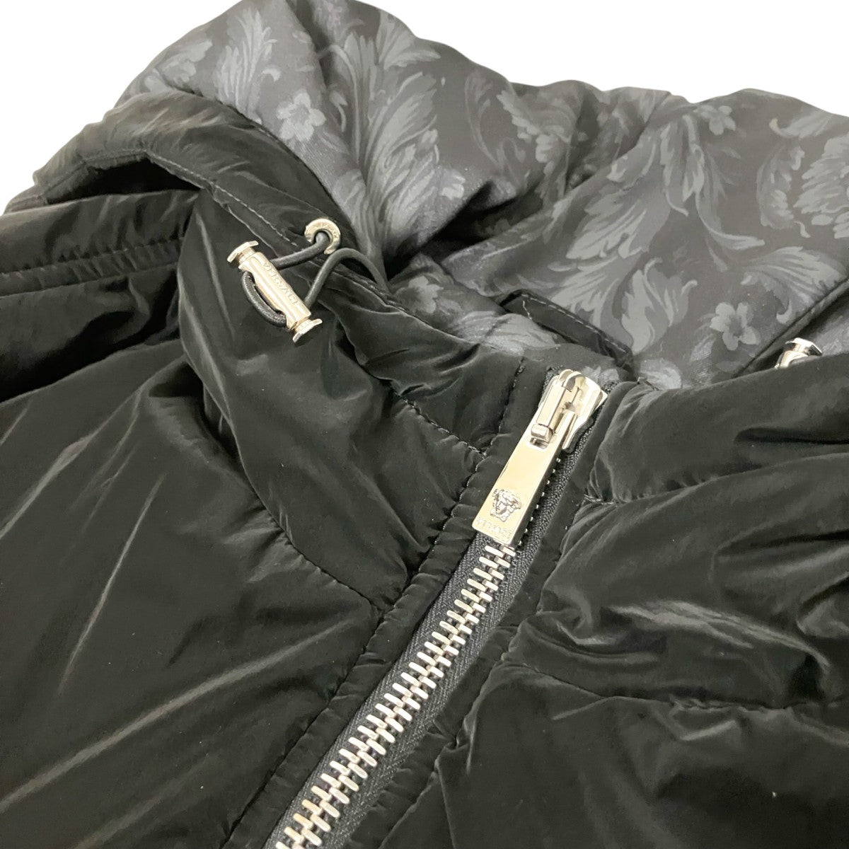 VERSACE ジップディテールパデッドジャケット 古着・中古-3枚目のアイテム画像