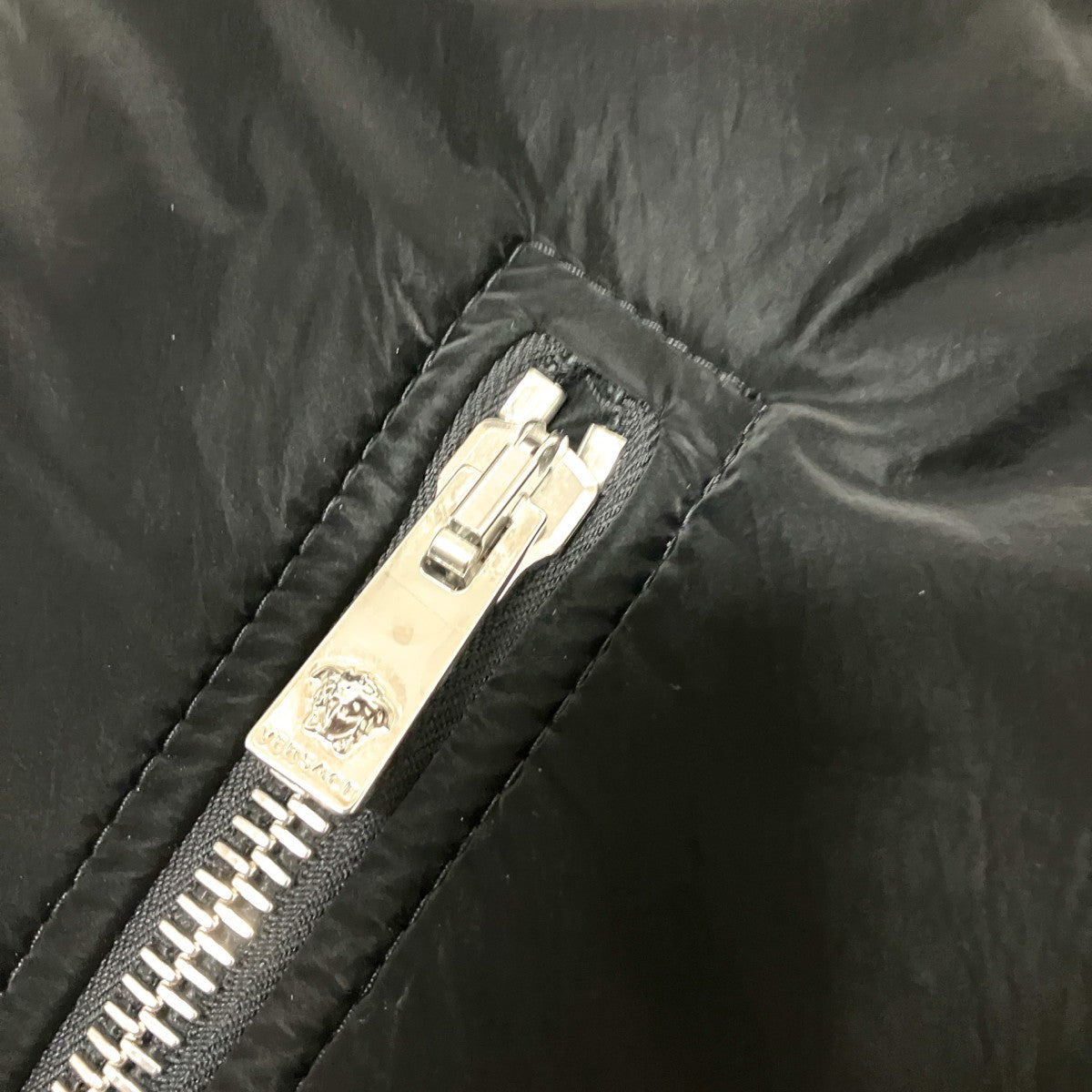 VERSACE ジップディテールパデッドジャケット 古着・中古-5枚目のアイテム画像