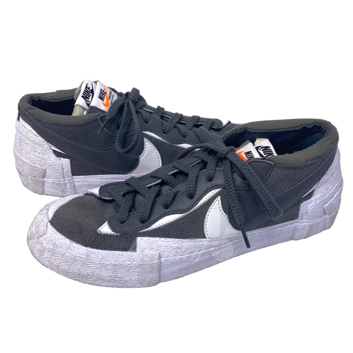 NIKE×sacai 「BLAZER LOW」ローカットスニーカー DD1877-002 グレー