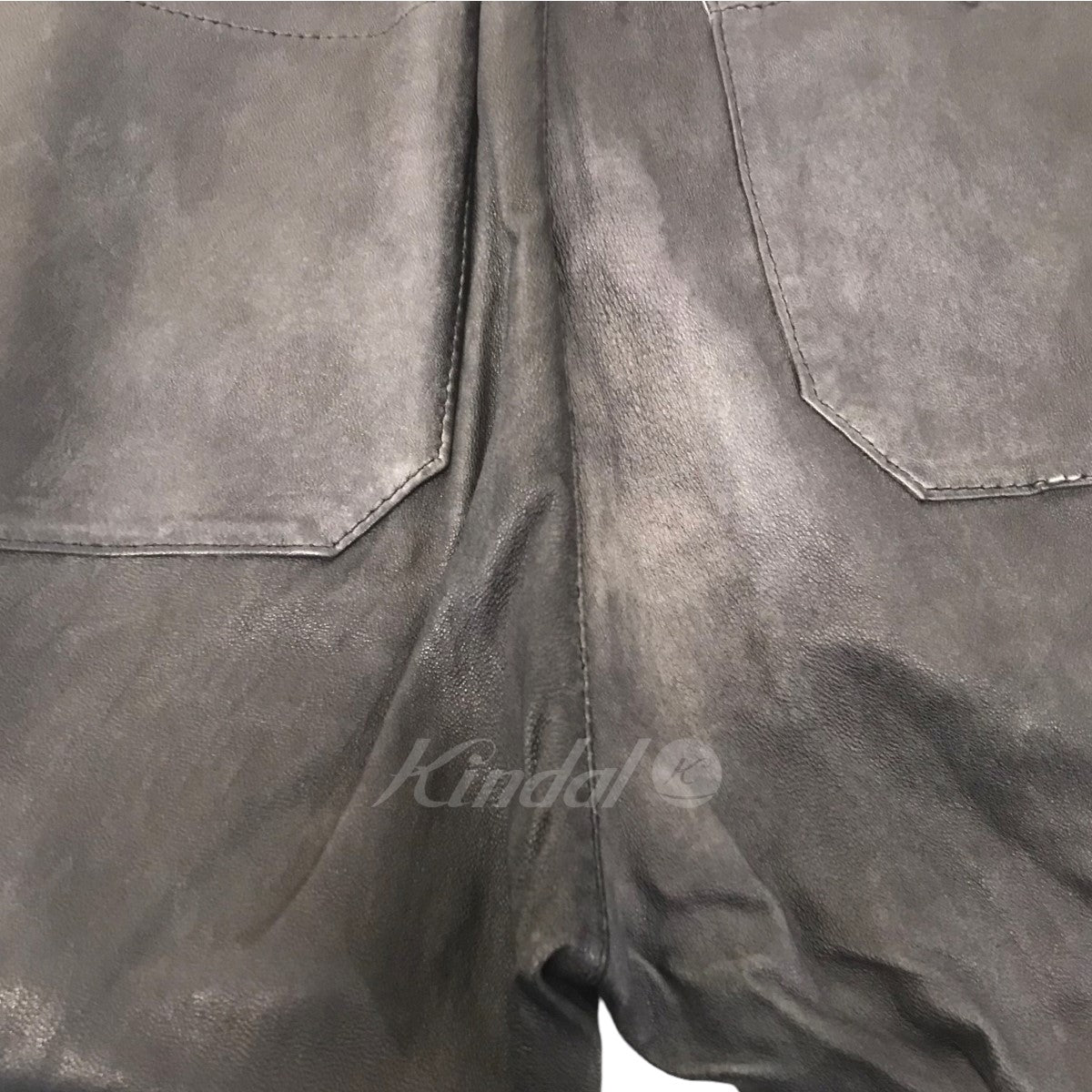 バルマンのレザーパンツ T519C188Tです。 BALMAIN ボトムス 古着・中古アイテム