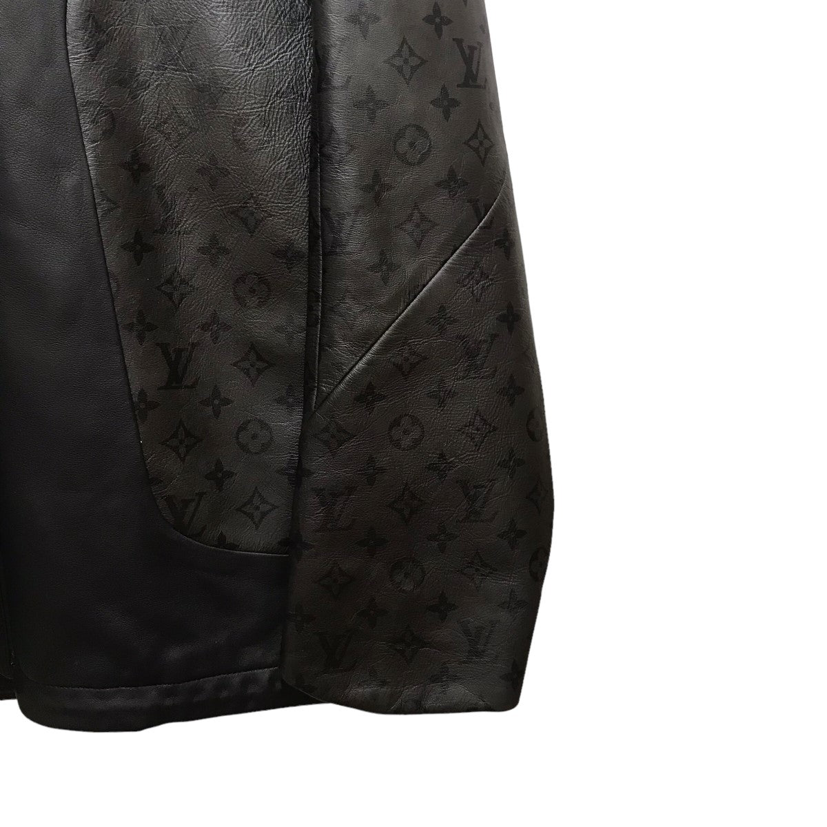 LOUIS VUITTON(ルイヴィトン) 2054ヒートリアクティブレザーブルゾンRM221M I41 HML10E