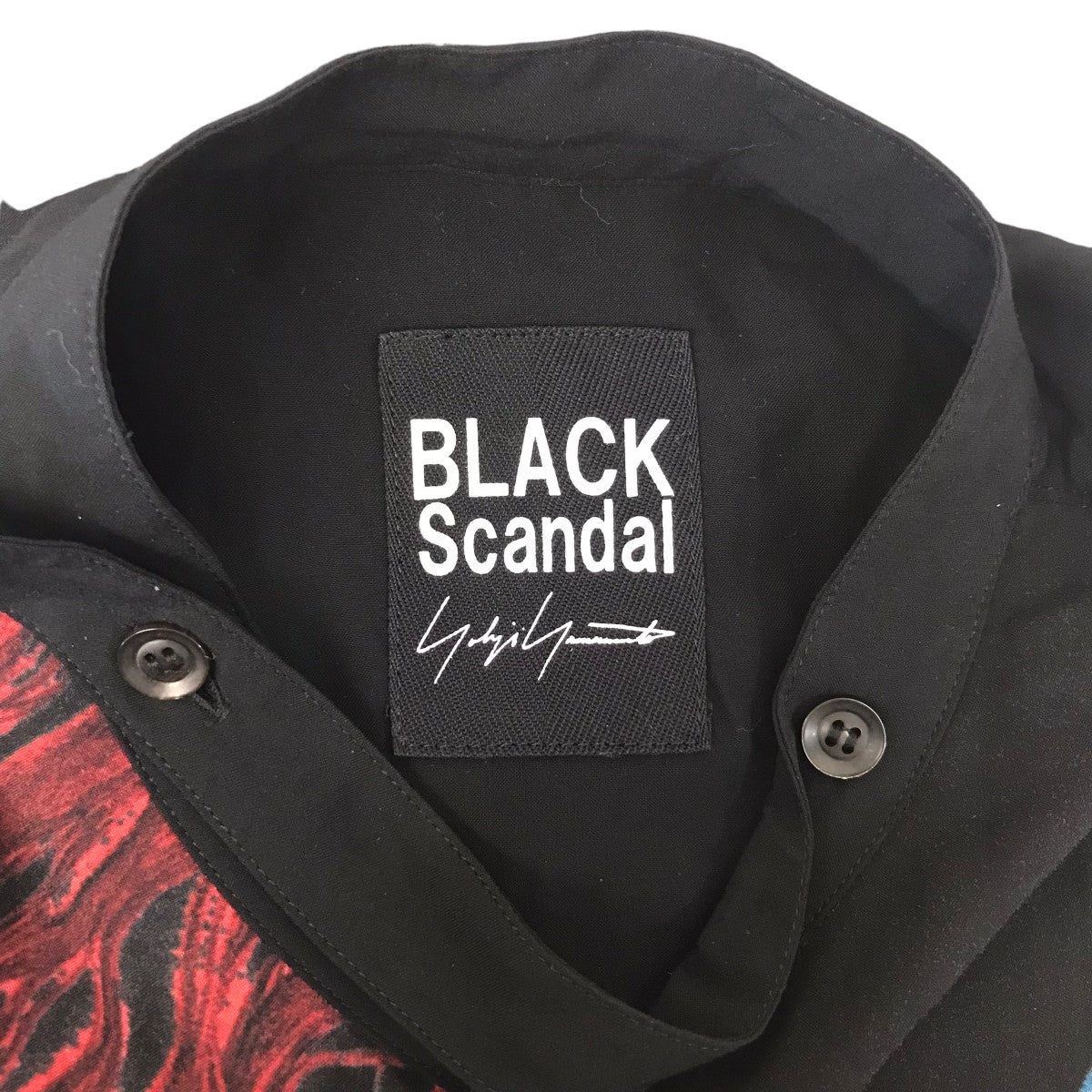 BLACK Scandal Yohji Yamamoto(ブラックスキャンダルヨウジヤマモト) 20SSDeformation stand  collar Print blouse変形スタンドプリントロングシャツHN-B56-819 HN-B56-819 ブラック サイズ  2｜【公式】カインドオルオンライン ブランド古着・中古通販【kindal】