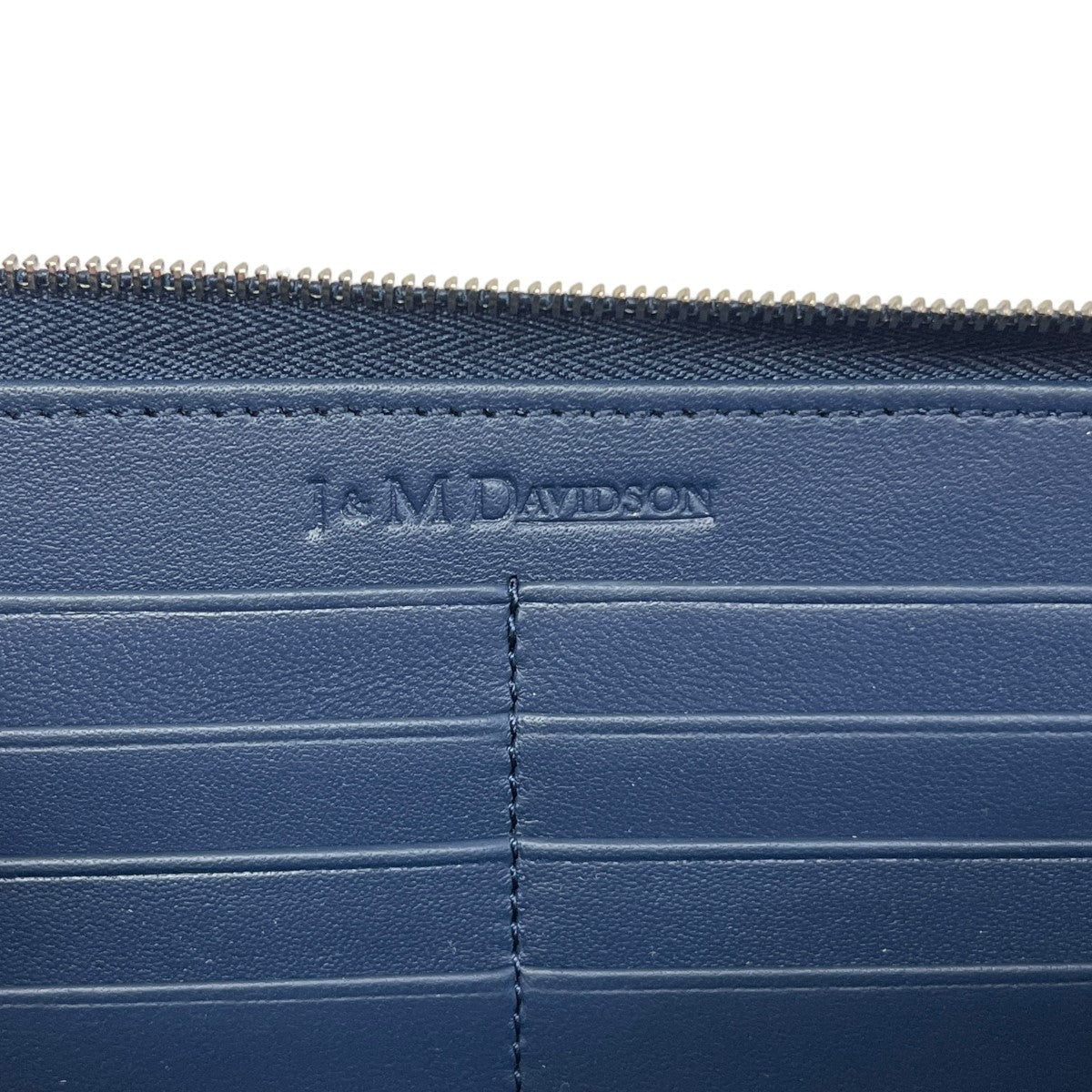 ジェイアンドエムデヴィッドソンのラウンドファスナー長財布です。 J＆M DAVIDSON 財布・小物 古着・中古アイテム