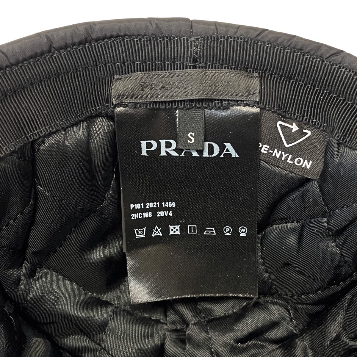 PRADA(プラダ) ナイロンロゴキャップ 2HC168 ブラック サイズ S｜【公式】カインドオルオンライン ブランド古着・中古通販【kindal】