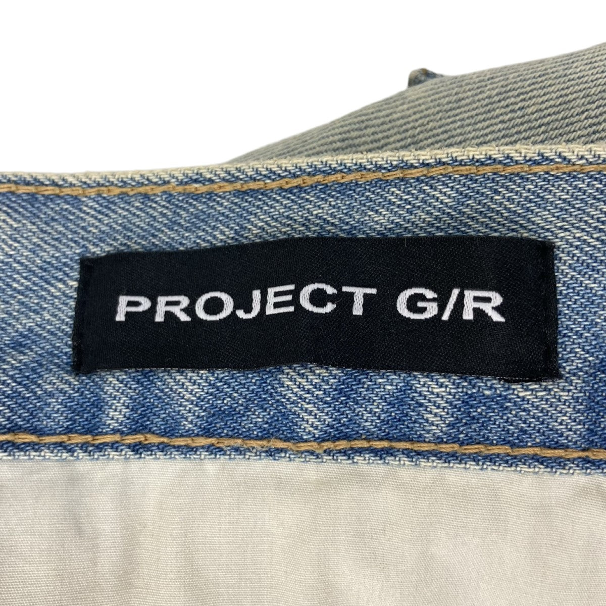 プロジェクトジーアールのCOATED BACKWARD JEANS コーティングデニムパンツです。 Project GR ボトムス 古着・中古アイテム