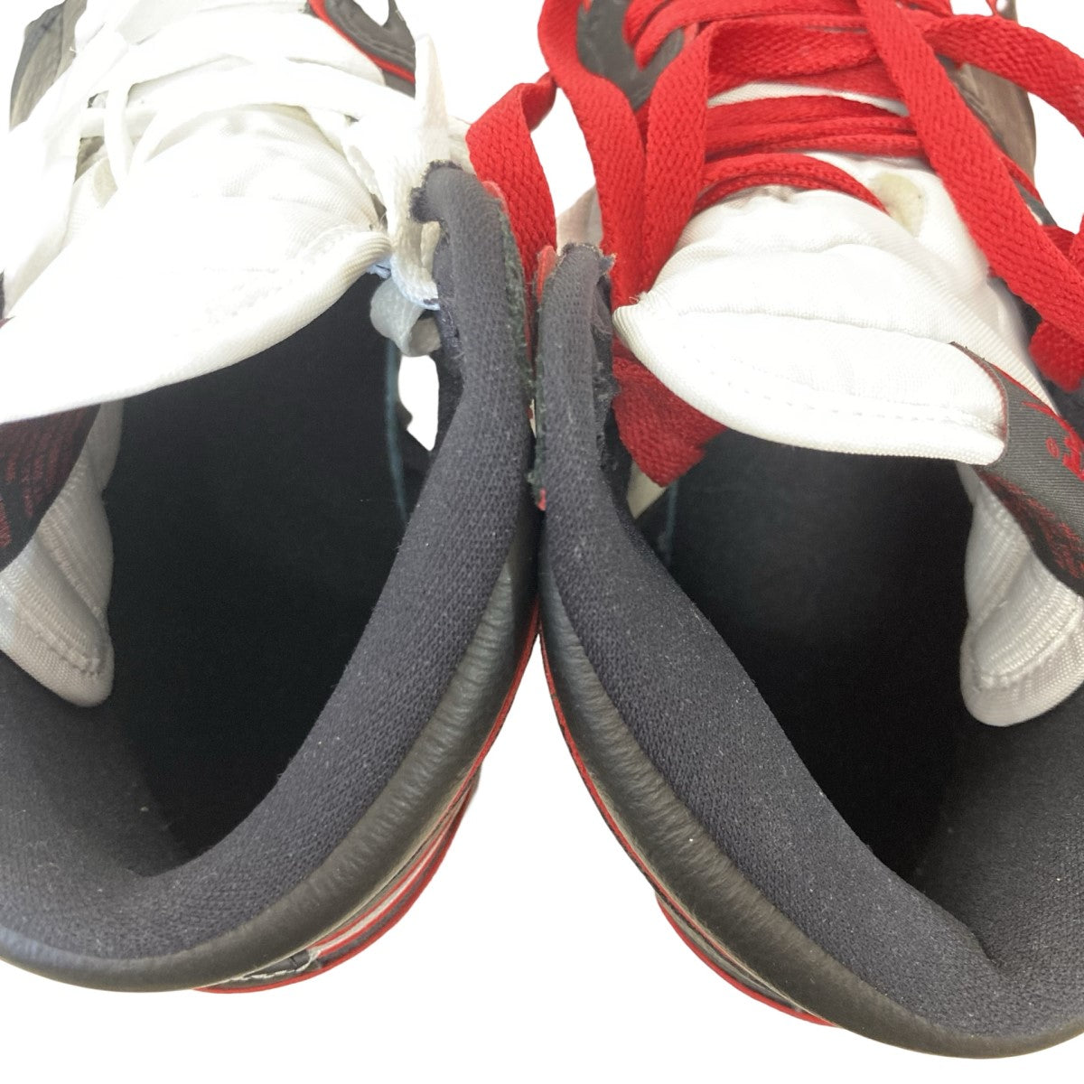 ナイキのRETRO HIGH OG BLOODLINE ハイカットスニーカー 555088-062です。 NIKE シューズ 古着・中古アイテム